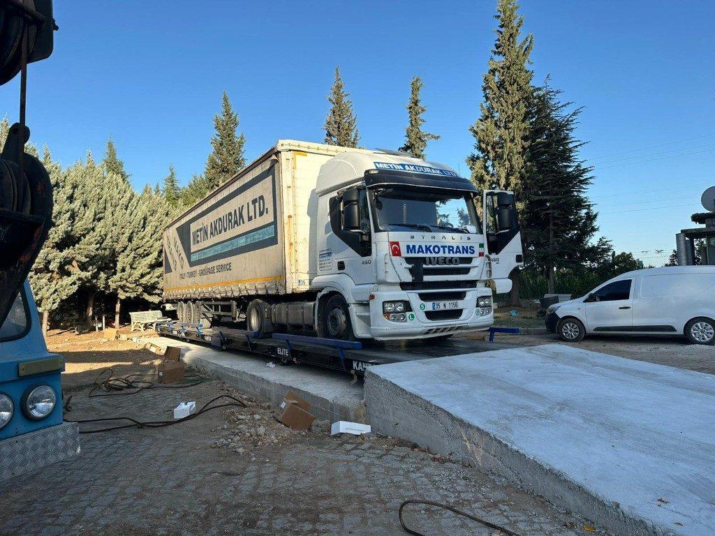 Zemin Üstü Kantar Kurulum Ekibi Saha Fotografi 19